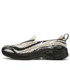 GO WALK 6 x DVF “Black White”