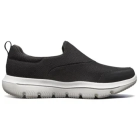 Go Walk Evolution Ultra Running Shoes Black