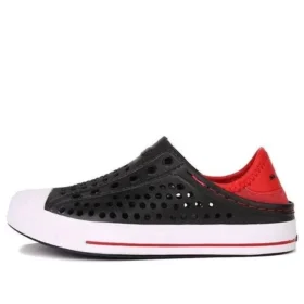 Guzman Steps Slip-Ons “Black Red”